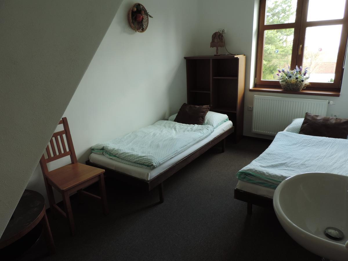 Ubytovaci Hostinec Na Skalach Budislav  Ngoại thất bức ảnh